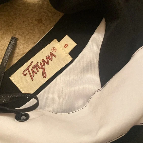 Tatyana Midi Dress. - Picture 5 of 5